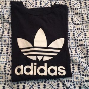 Adidas tee